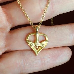 Vintage Gold Tone Heart Necklace